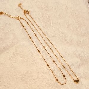 Elegant Gold Heart Pendant And Gold Chain Necklace